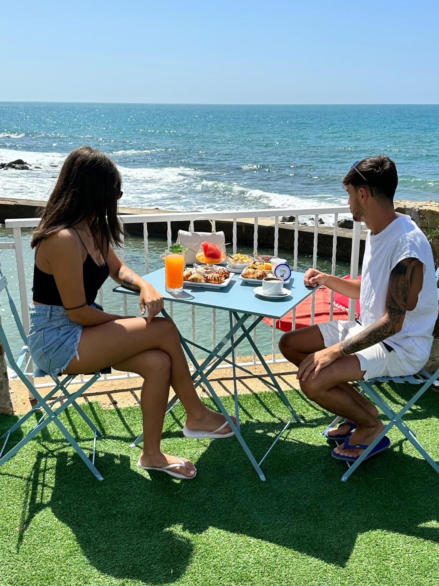 Villa Mg Hotel Санта Маринела Екстериор снимка