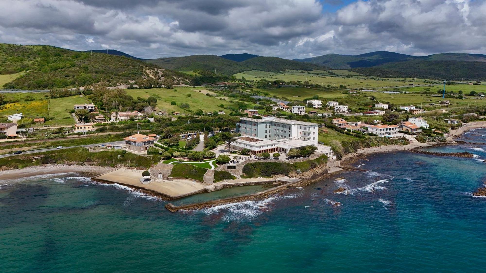 Villa Mg Hotel Санта Маринела Екстериор снимка